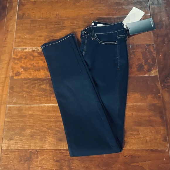 Ladies Calvin Klein jeans new with tags, 2/32 - Picture 4 of 9